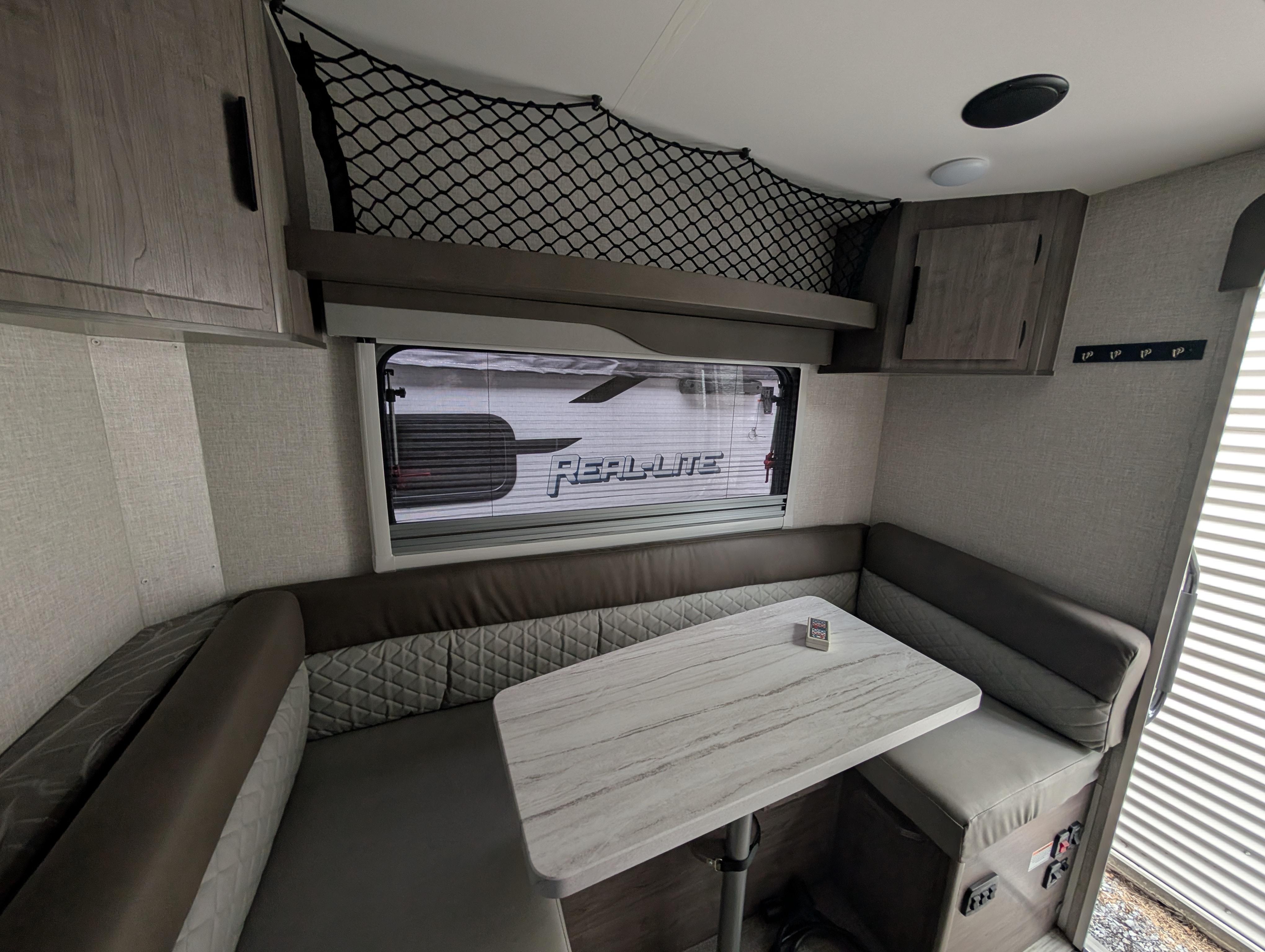 Caravane portée de marque Lance camper à vendre à Lanoraie