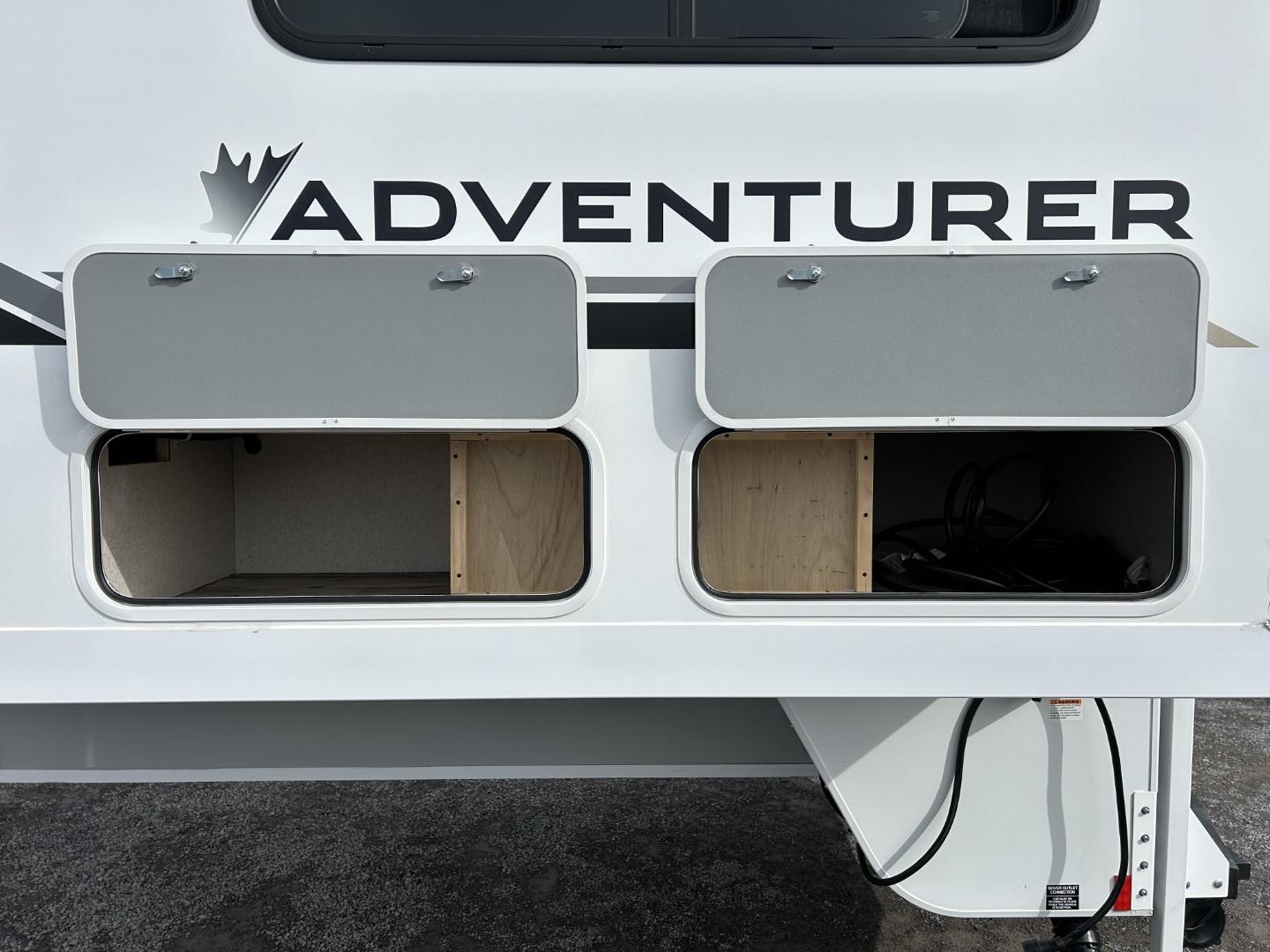 Caravane portée de marque Adventurer à vendre à Lanoraie