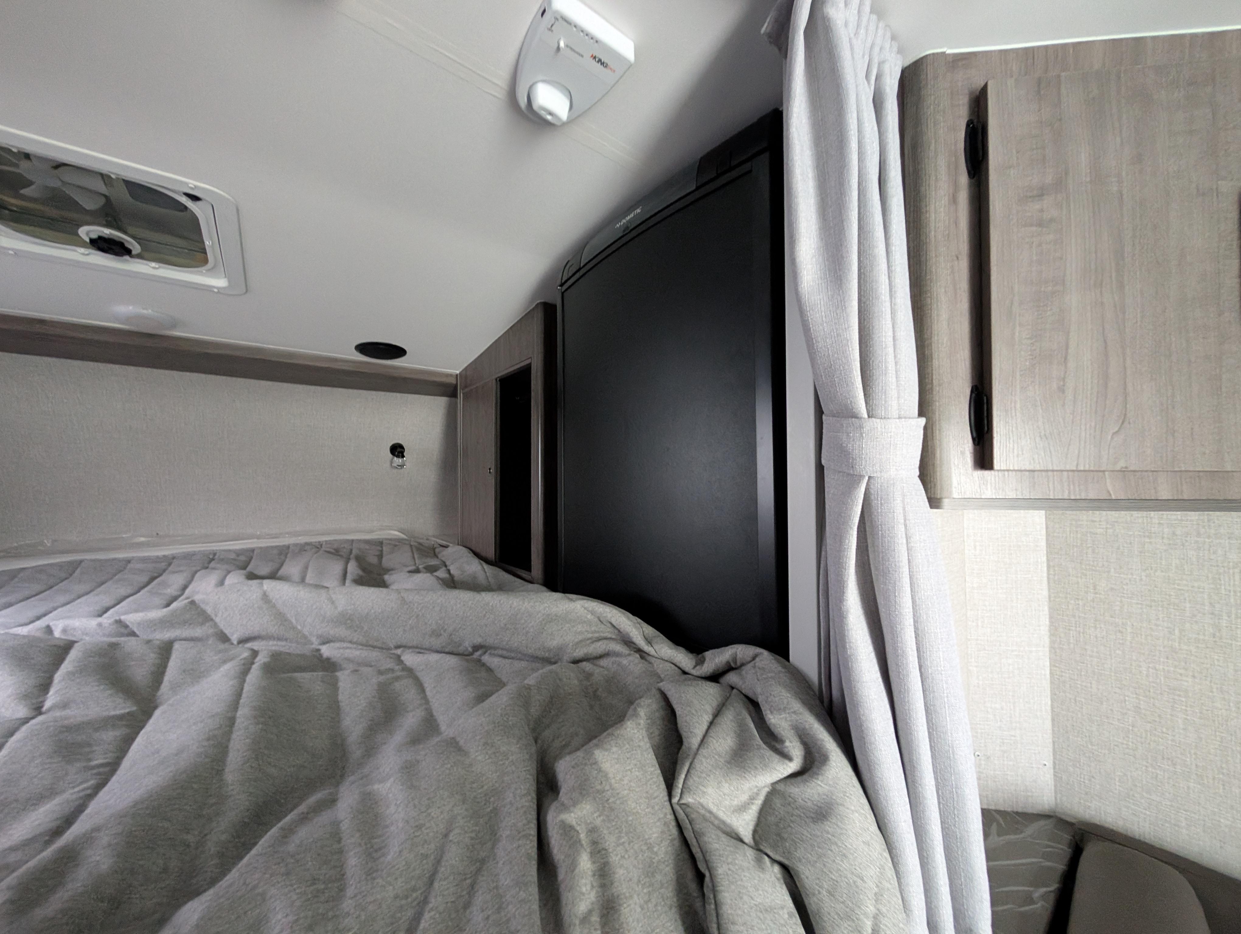 Caravane portée de marque Lance camper à vendre à Lanoraie