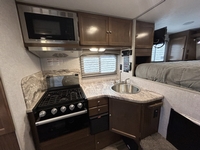 Caravane portée de marque Lance camper à vendre à Lanoraie