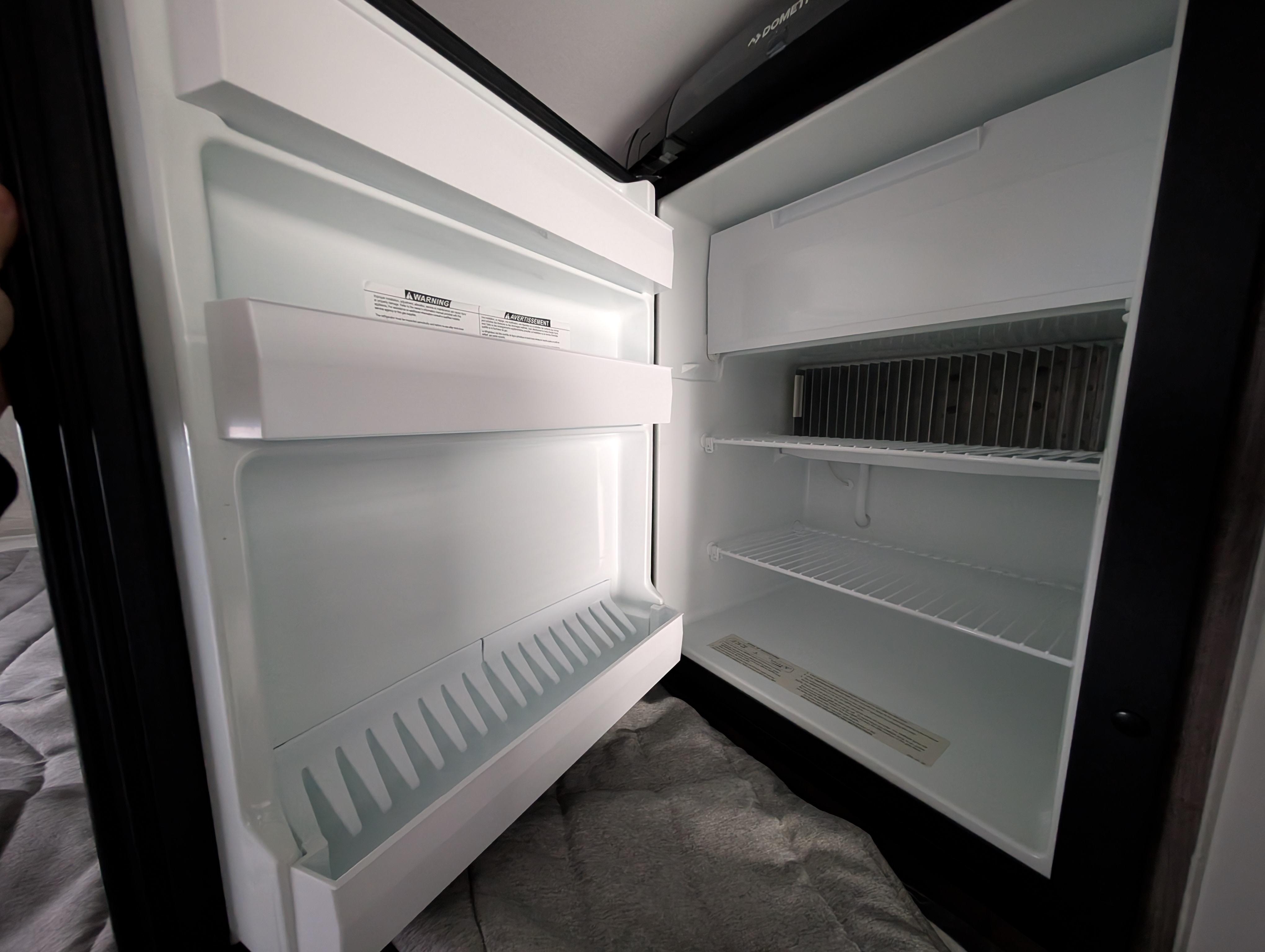 Caravane portée de marque Lance camper à vendre à Lanoraie