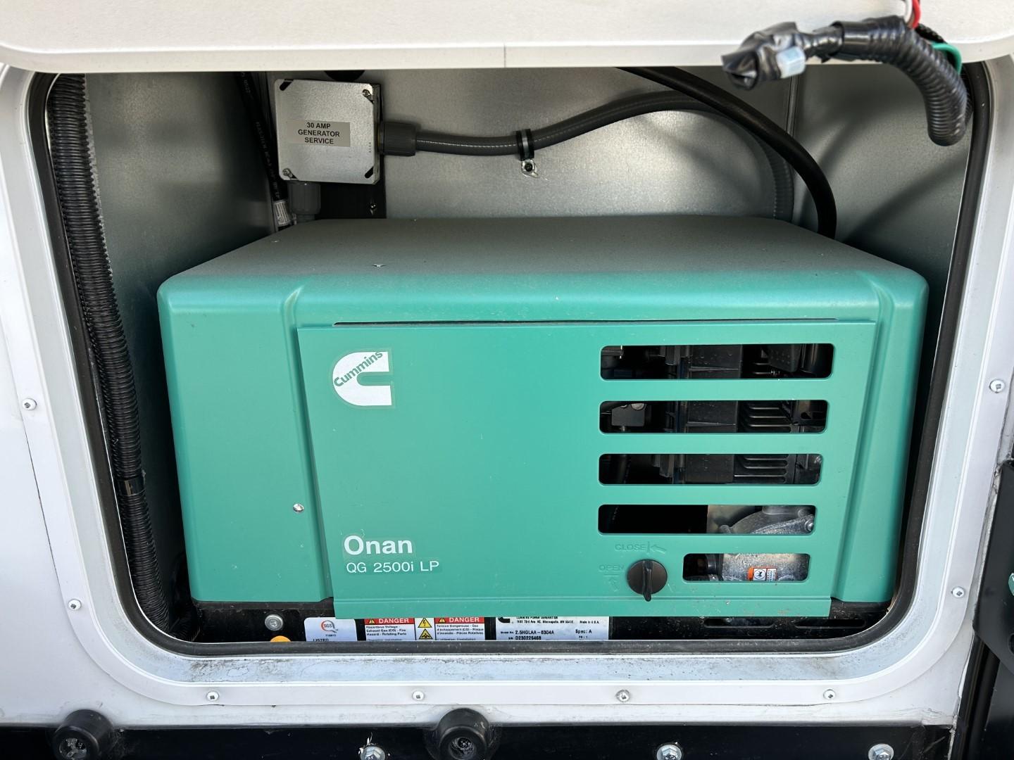 Bigfoot Campeur for sale in Terrebonne