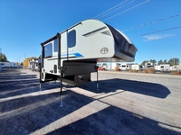 Caravane portée de marque Palomino à vendre à Lanoraie