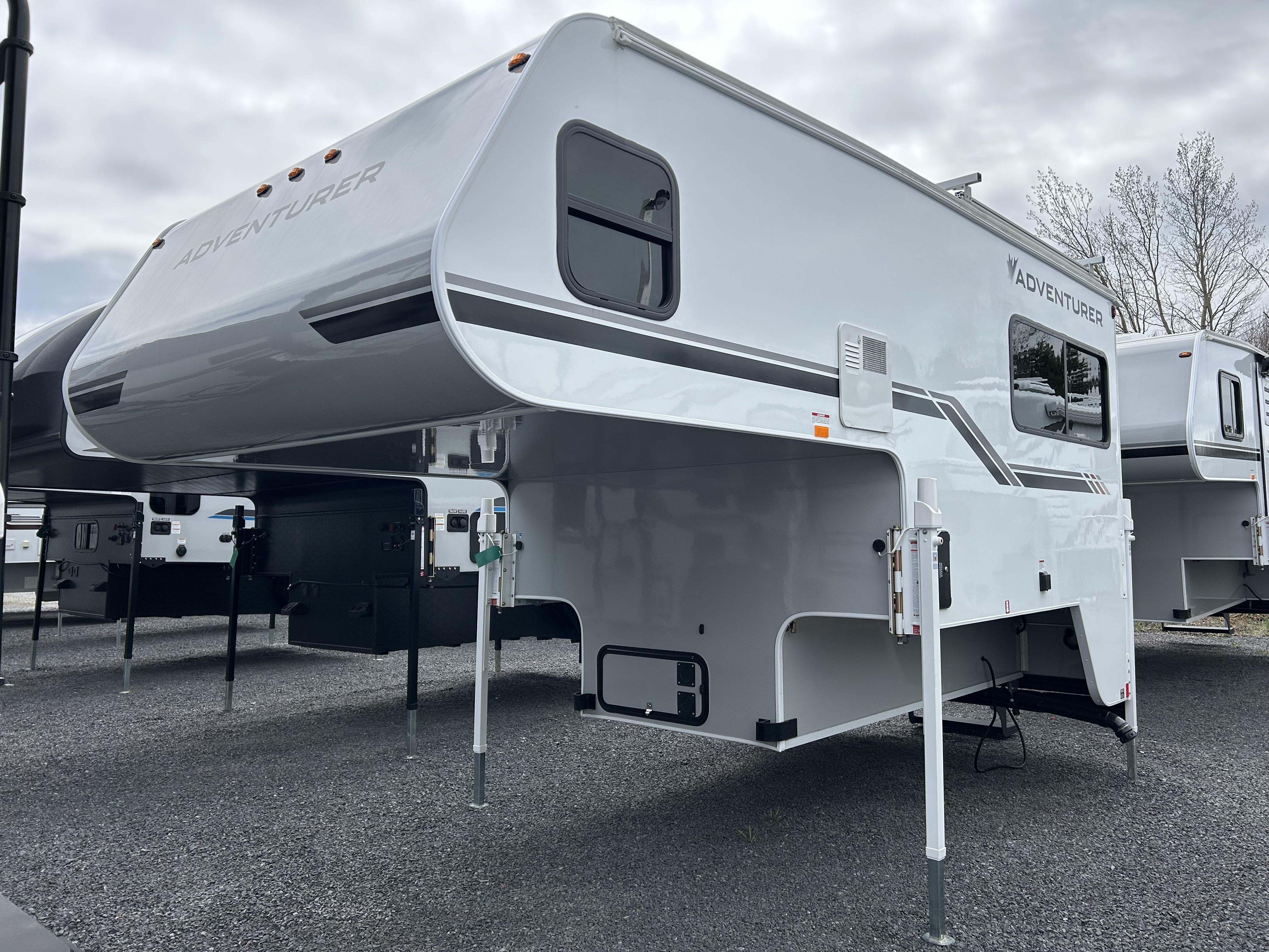 Caravane portée de marque Bigfoot rv à vendre à Lanoraie