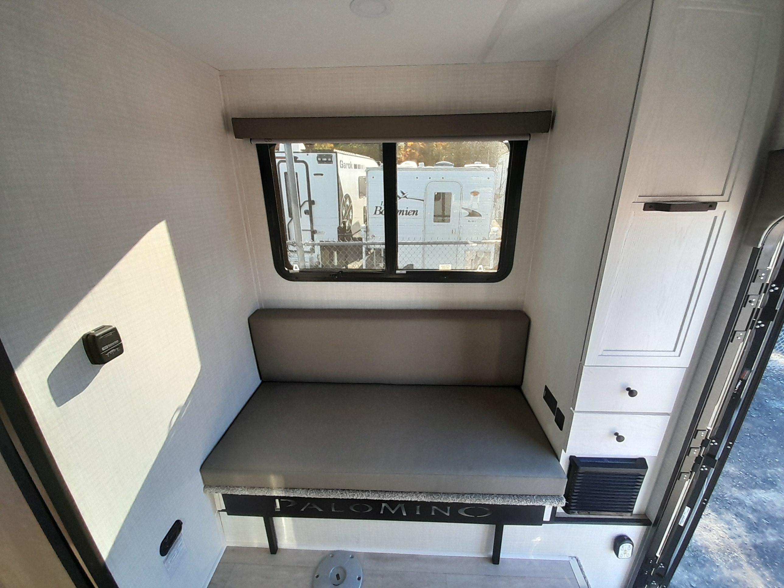 Caravane portée de marque Palomino à vendre à Lanoraie