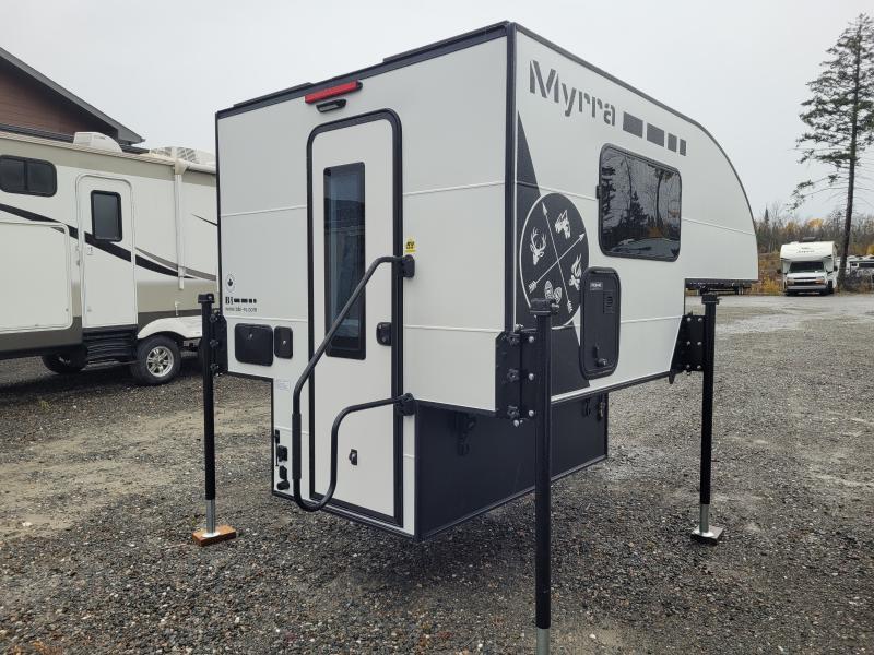 Bigfoot rv Caravane portée for sale in Lanoraie