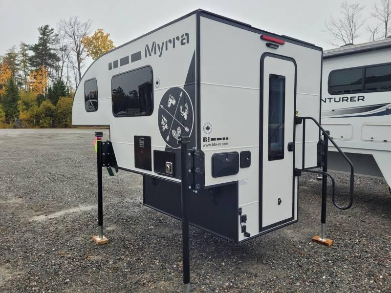 Bigfoot rv Caravane portée for sale in Lanoraie