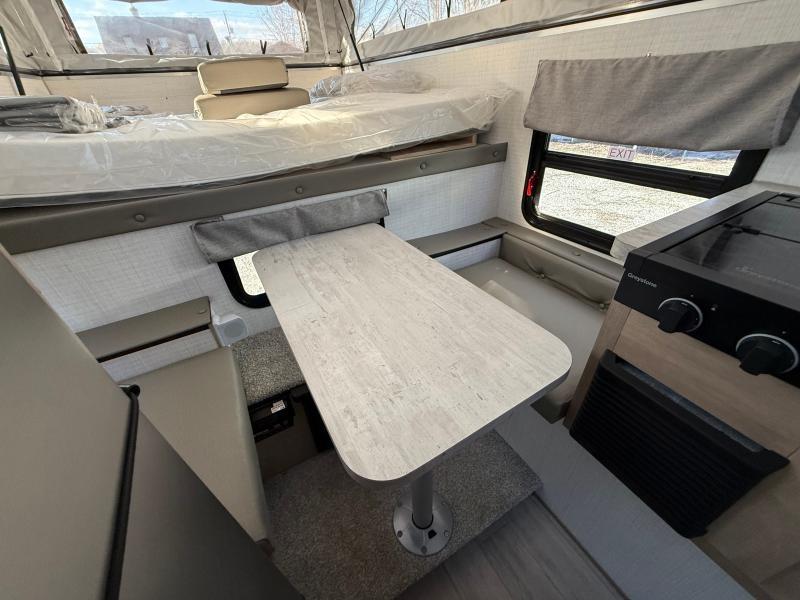 Caravane portée de marque Bigfoot rv à vendre à Lanoraie