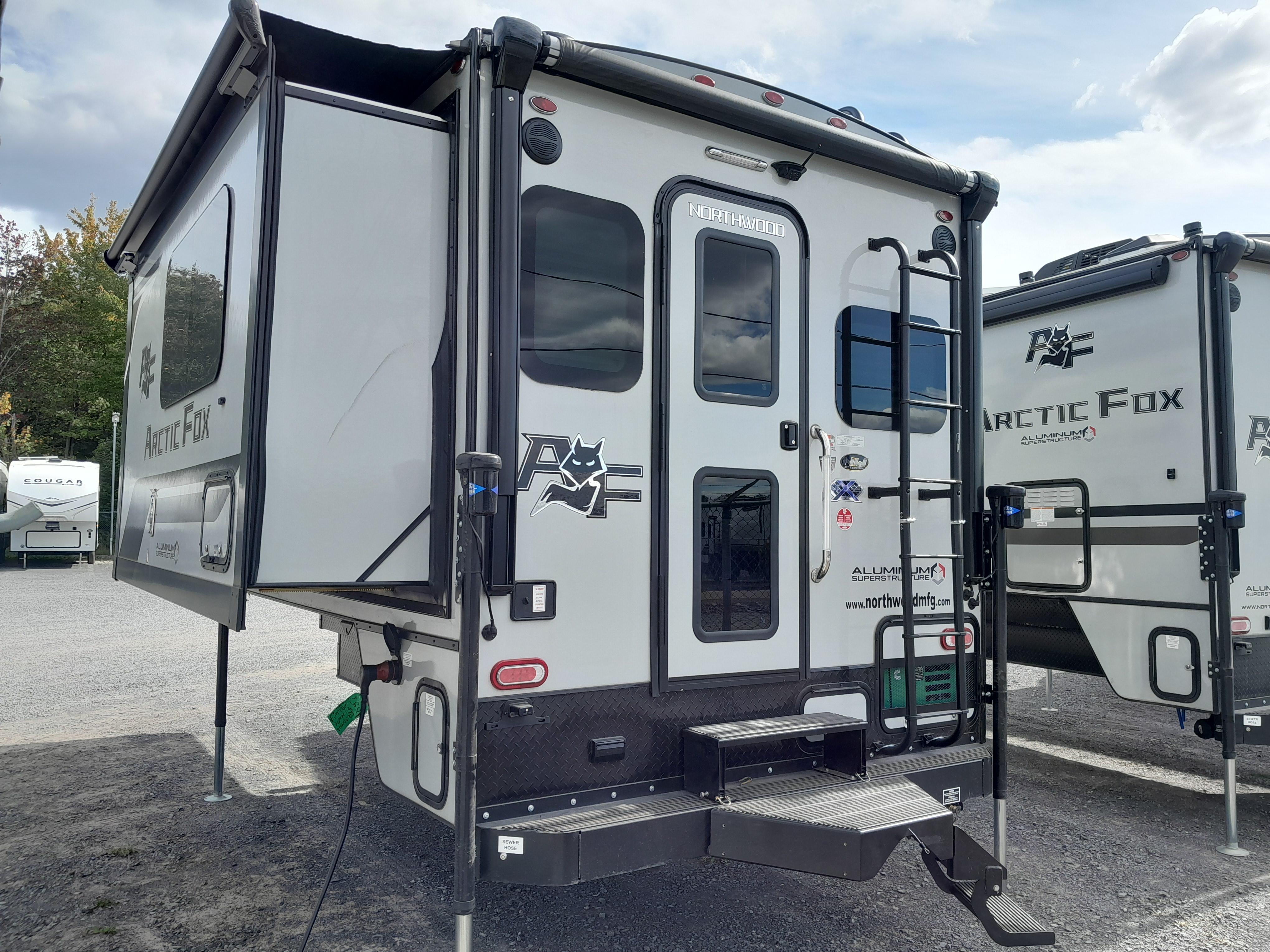 Caravane portée de marque Travel lite rv à vendre à Lanoraie