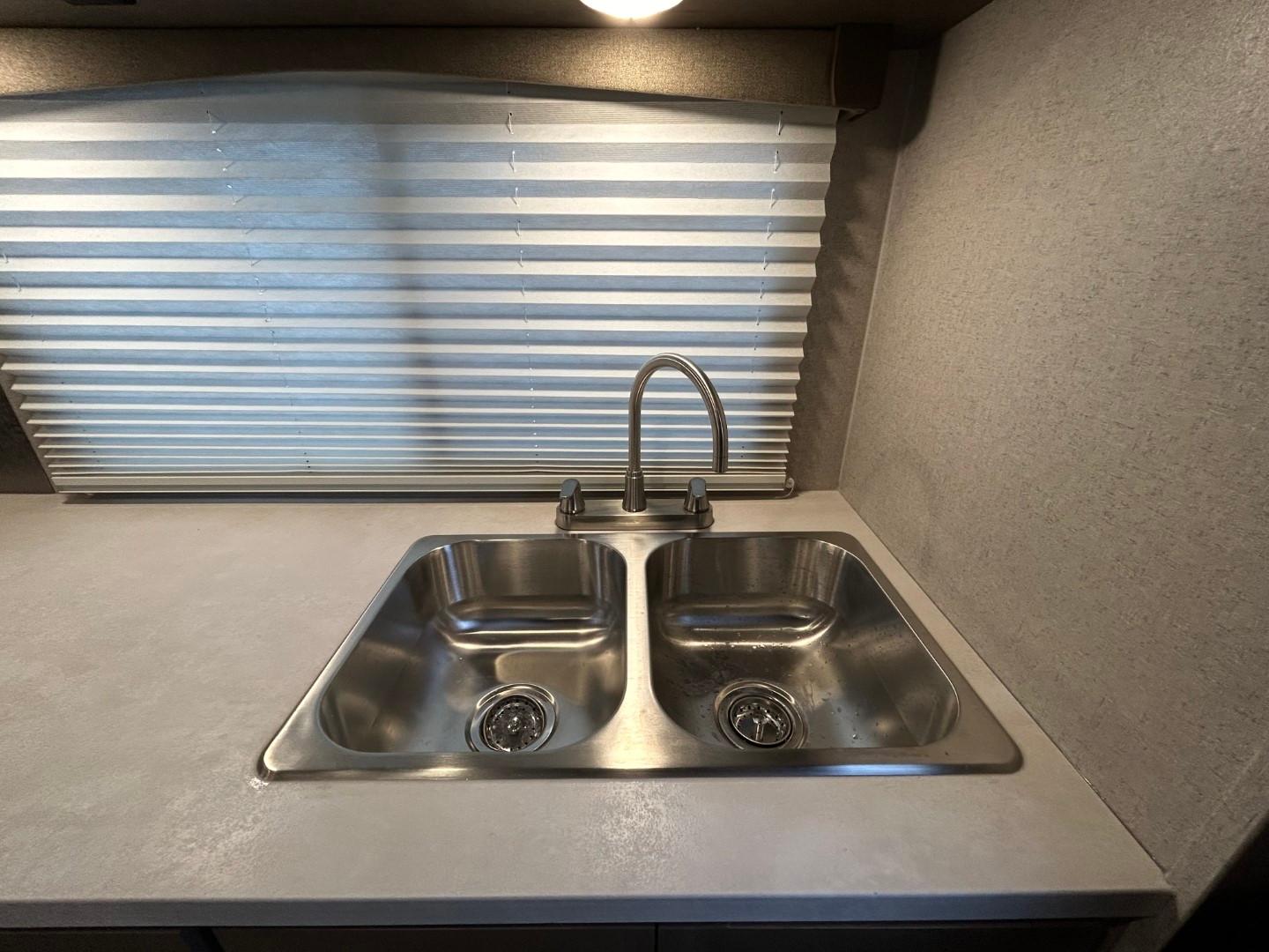 Lance Campeur for sale in Terrebonne