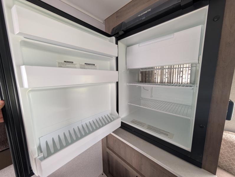 Caravane portée de marque Adventurer à vendre à Lanoraie