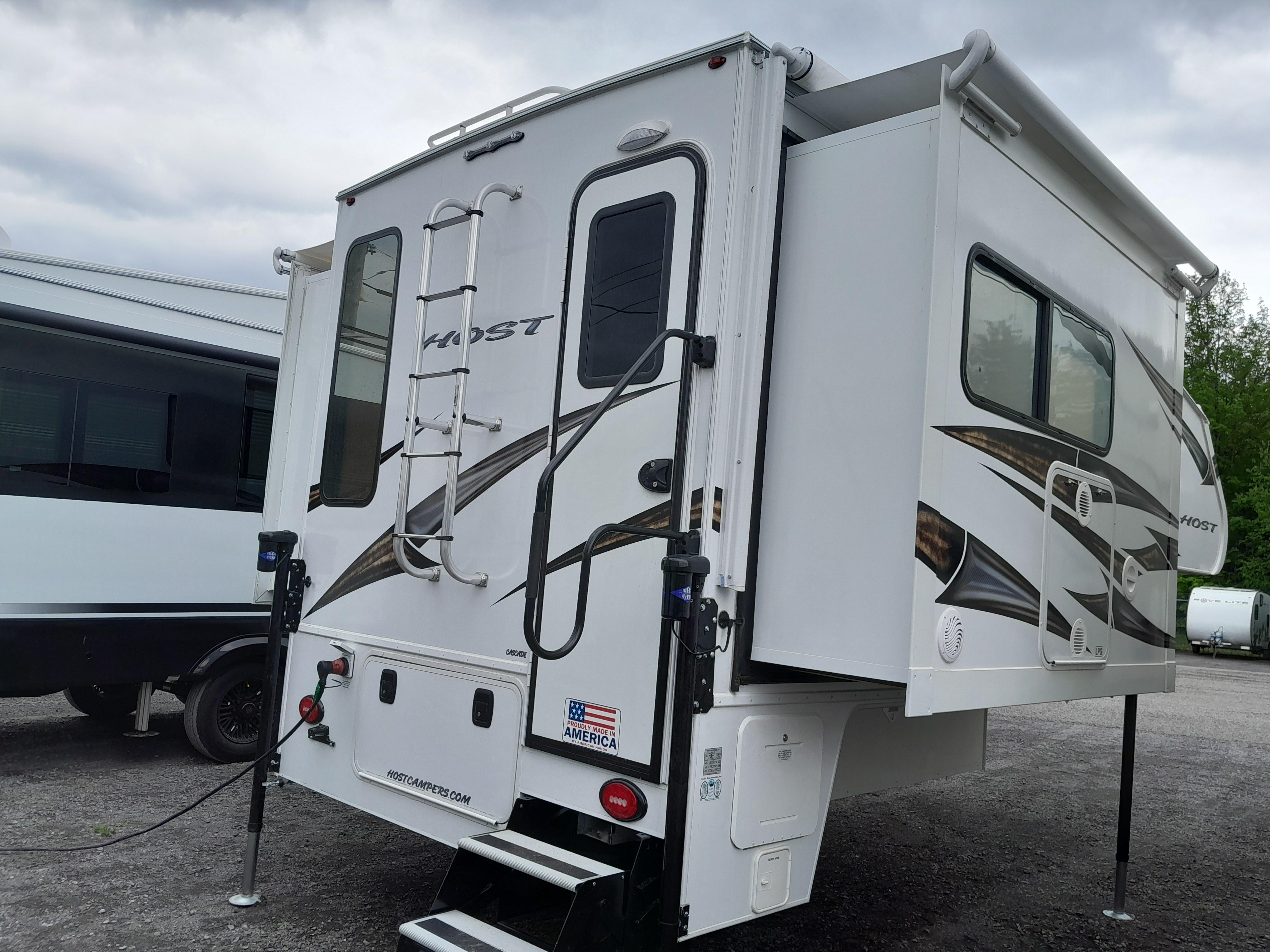 Caravane portée de marque Lance camper à vendre à Lanoraie