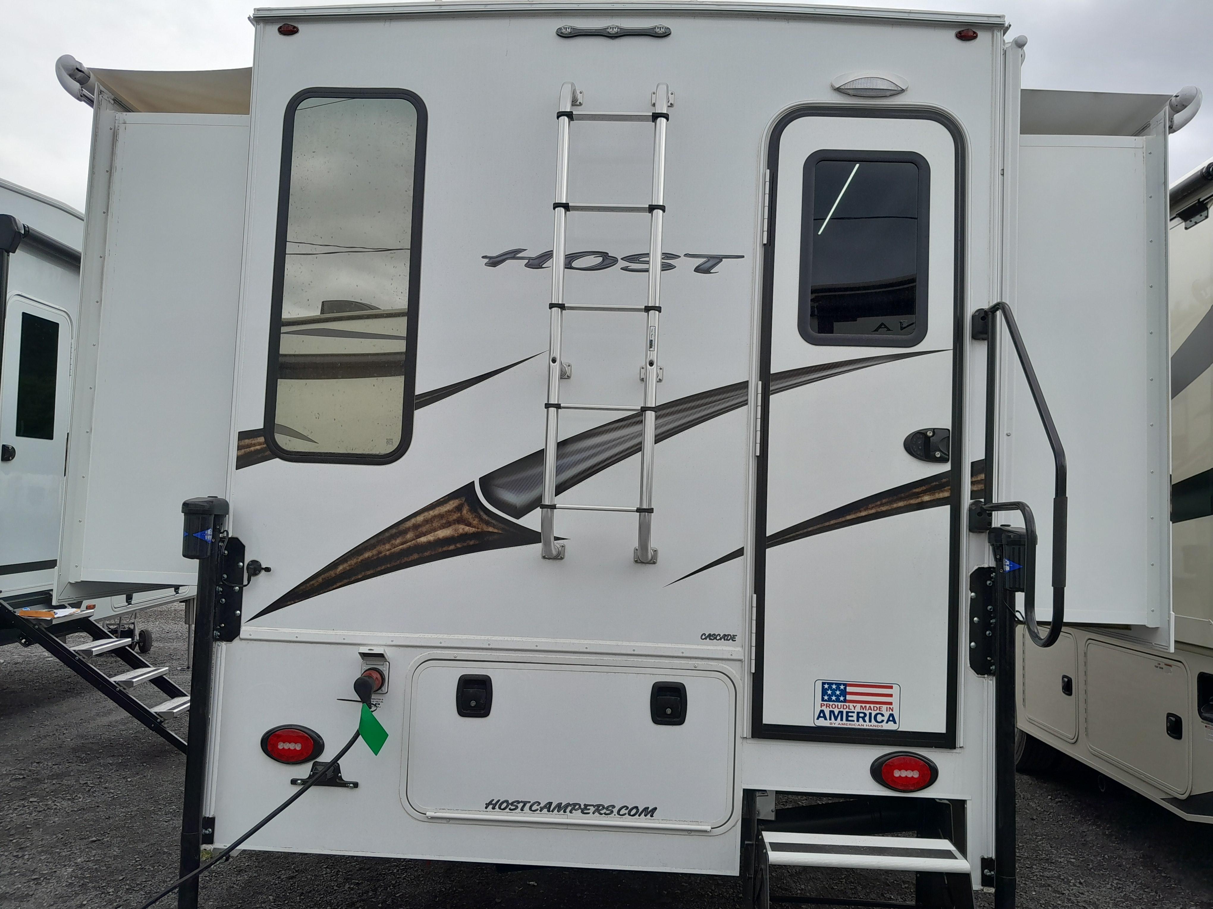 Caravane portée de marque Lance camper à vendre à Lanoraie