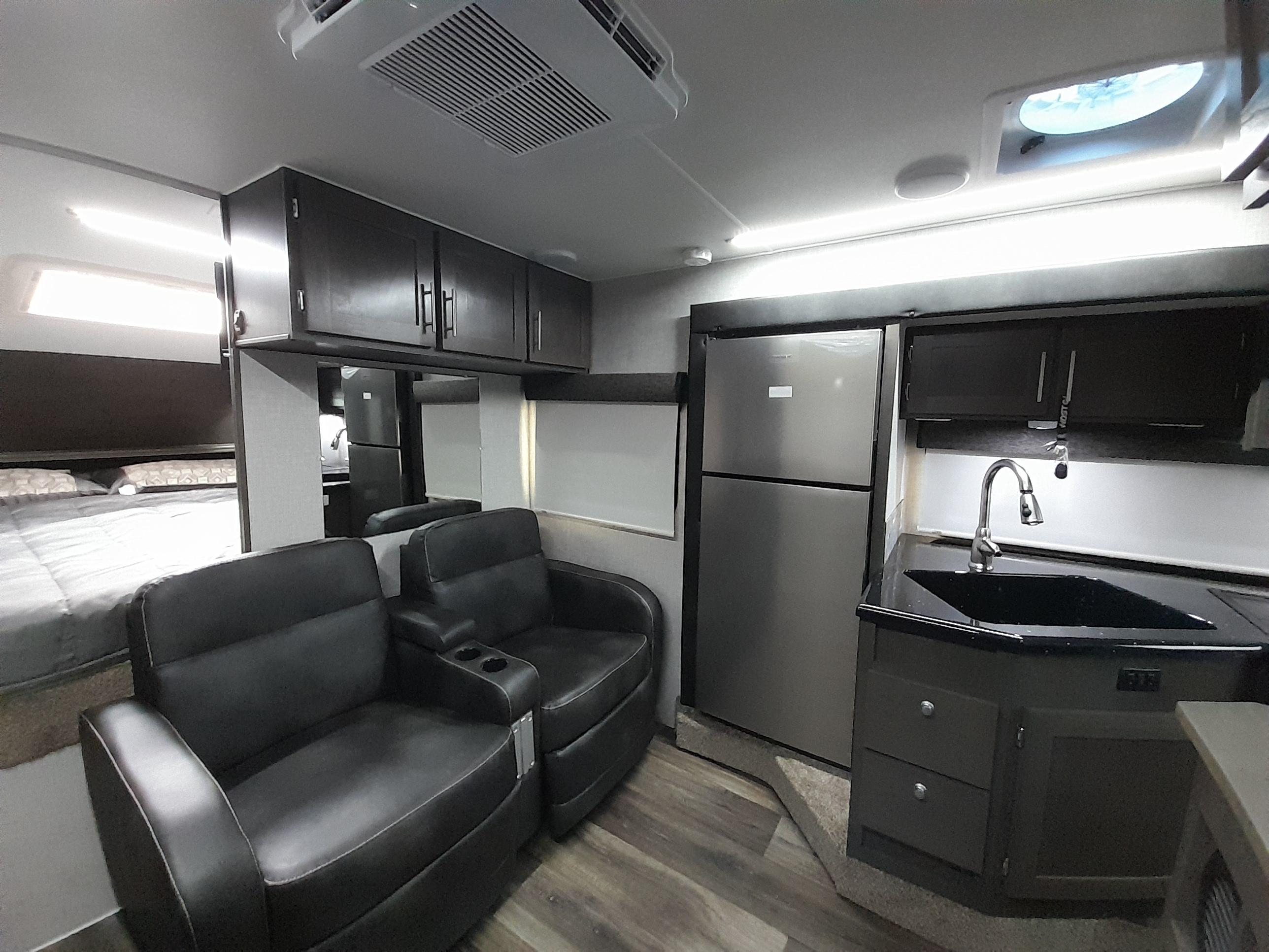 Roulottes de marque Coachmen à vendre à Terrebonne