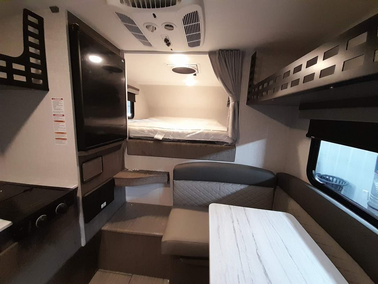 Lance camper Caravane portée for sale in Lanoraie
