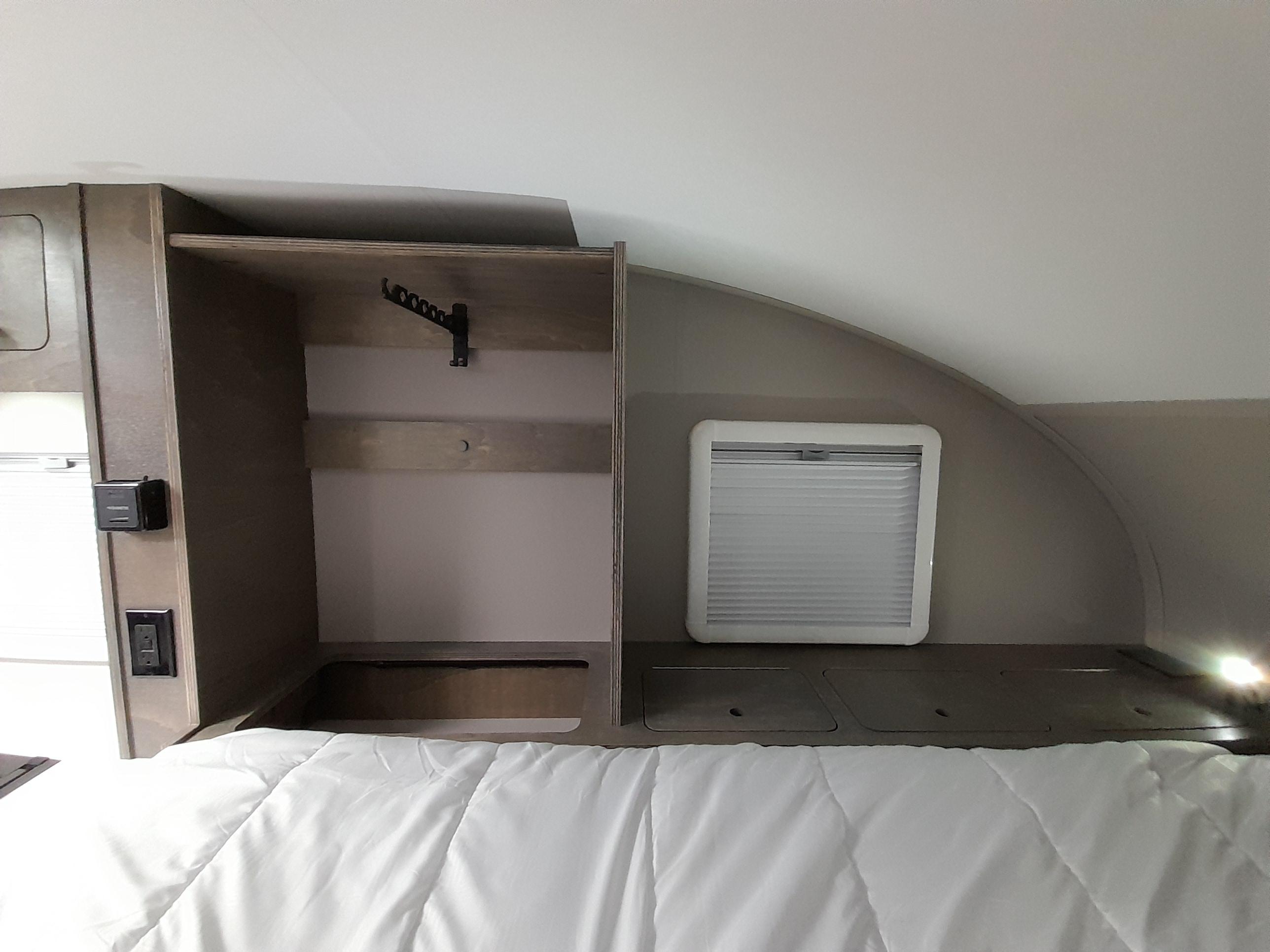 Caravane portée de marque Lance camper à vendre à Lanoraie