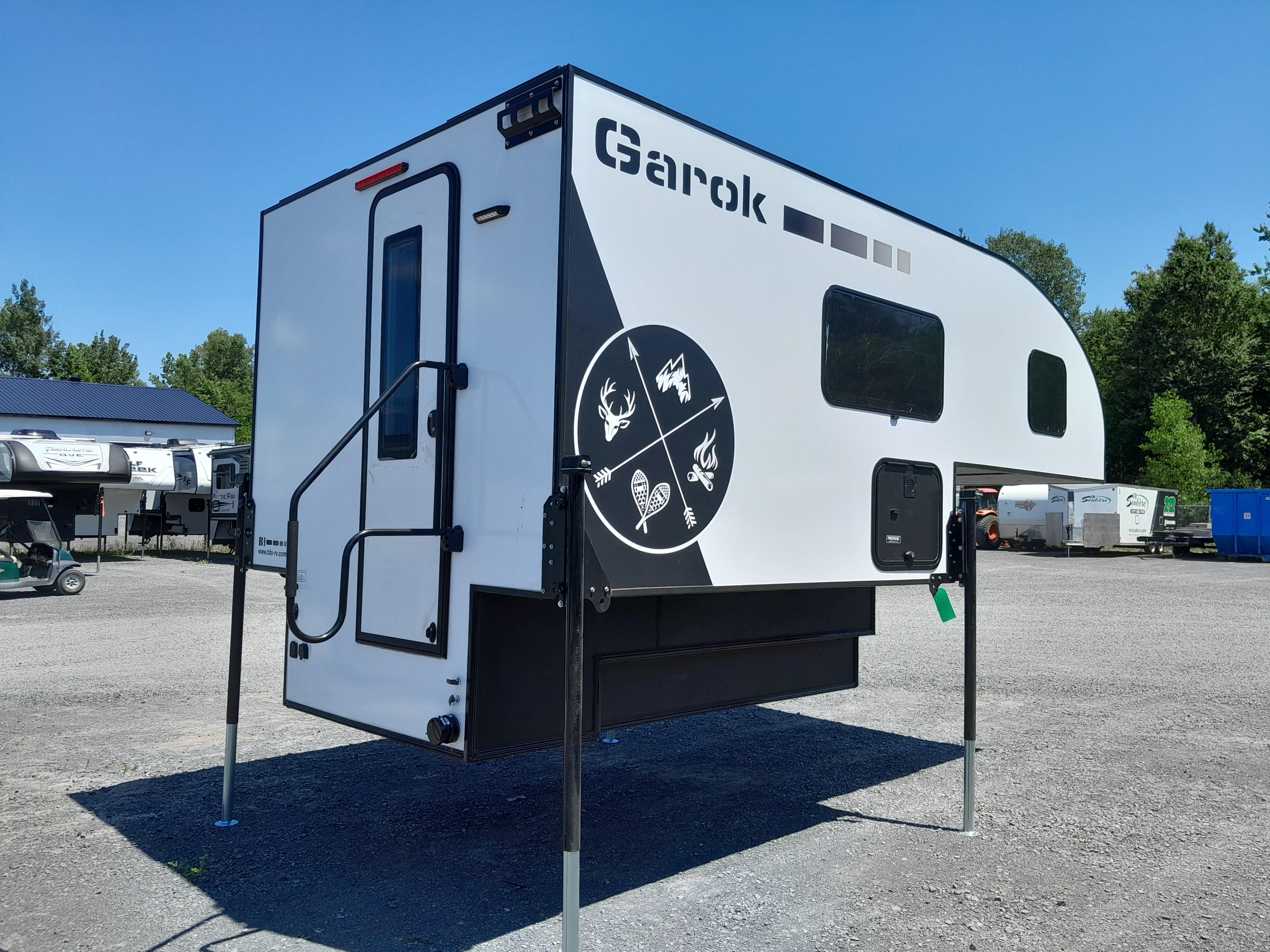 Caravane portée de marque Lance camper à vendre à Lanoraie