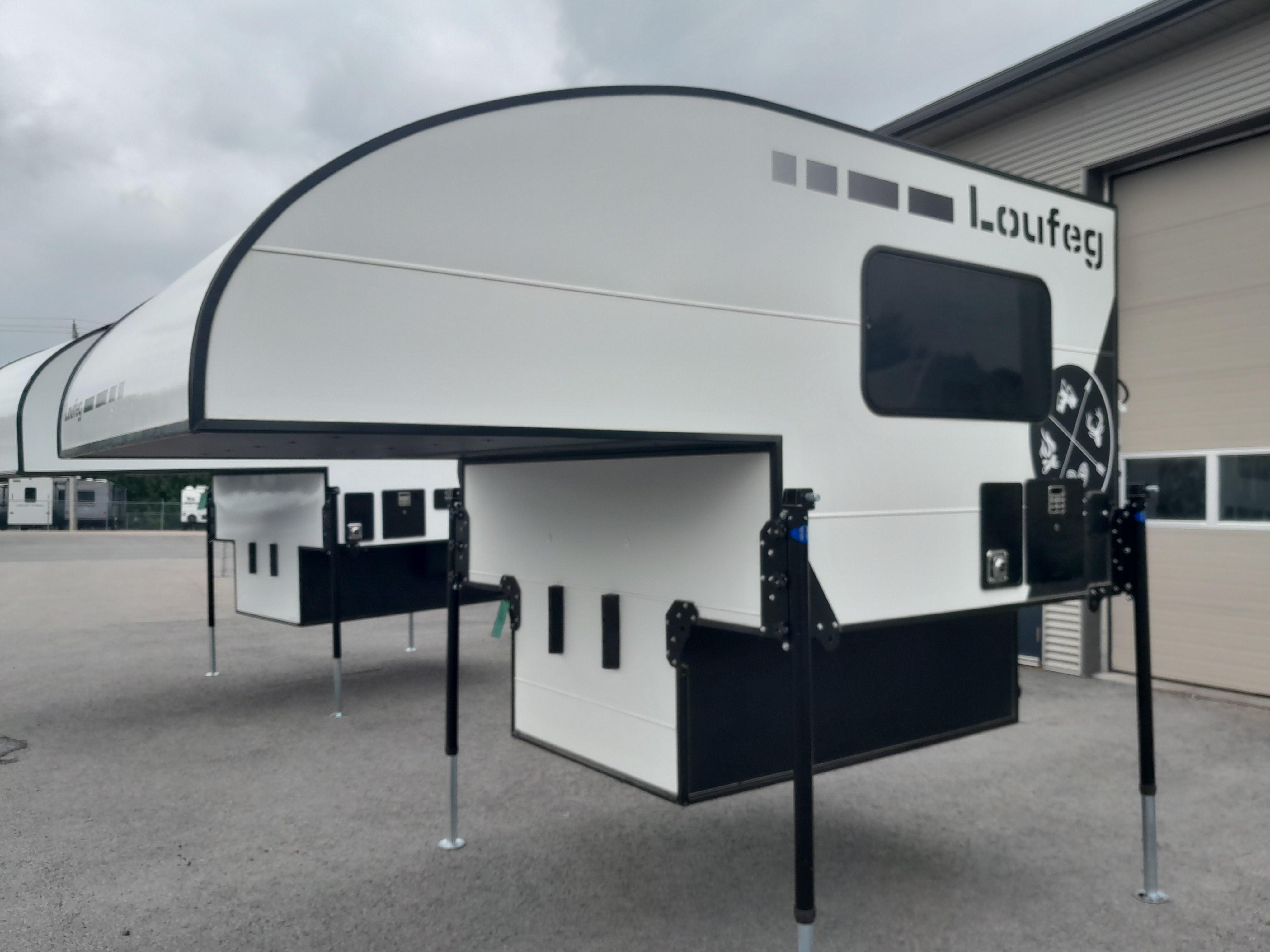 Bigfoot rv Caravane portée for sale in Lanoraie