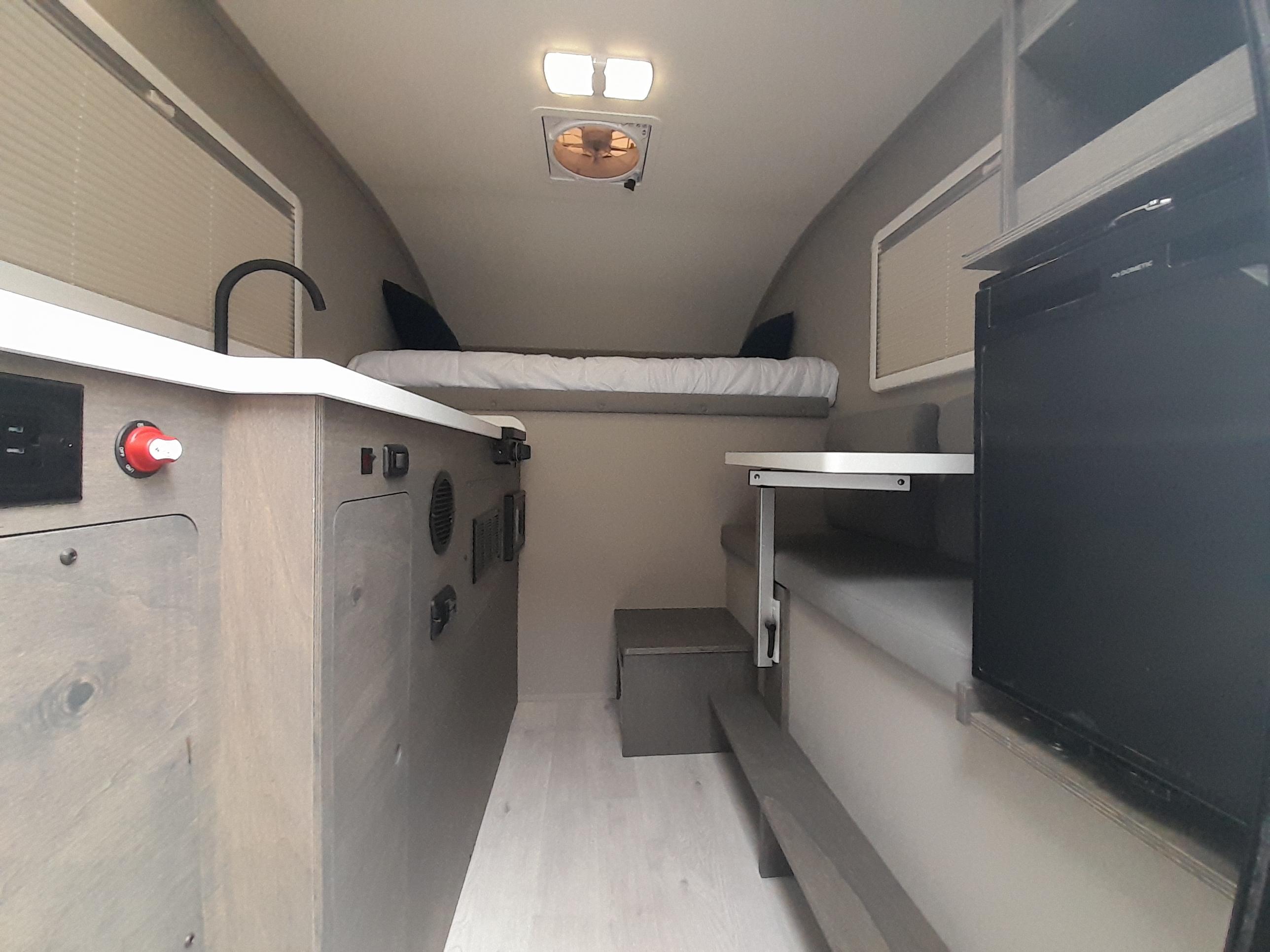 Bigfoot rv Caravane portée for sale in Lanoraie