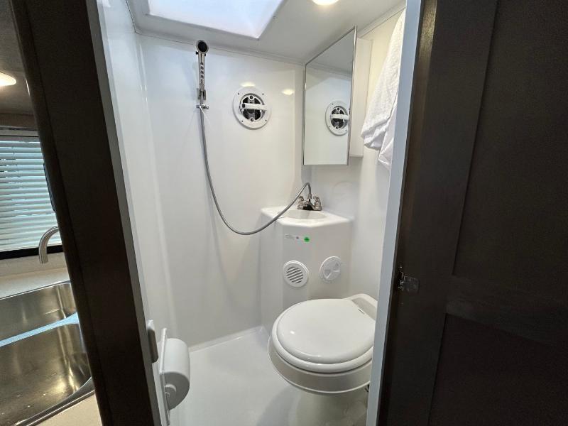 Caravane portée de marque Adventurer à vendre à Lanoraie