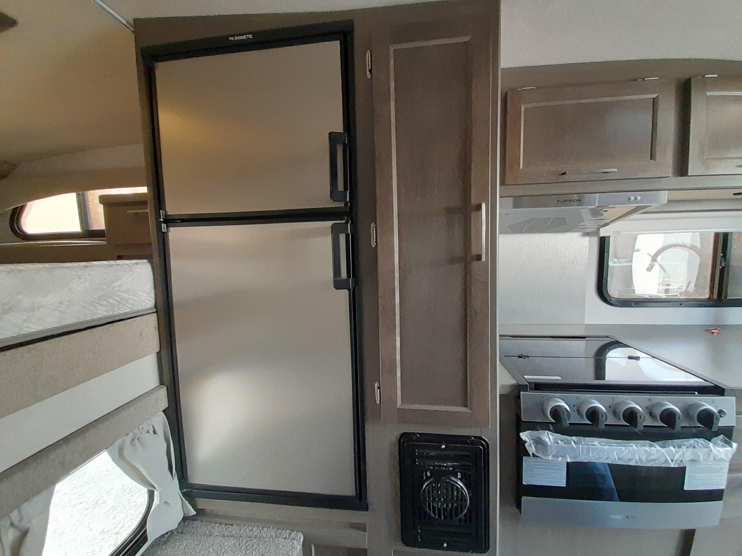 Caravane portée de marque Bigfoot rv à vendre à Lanoraie