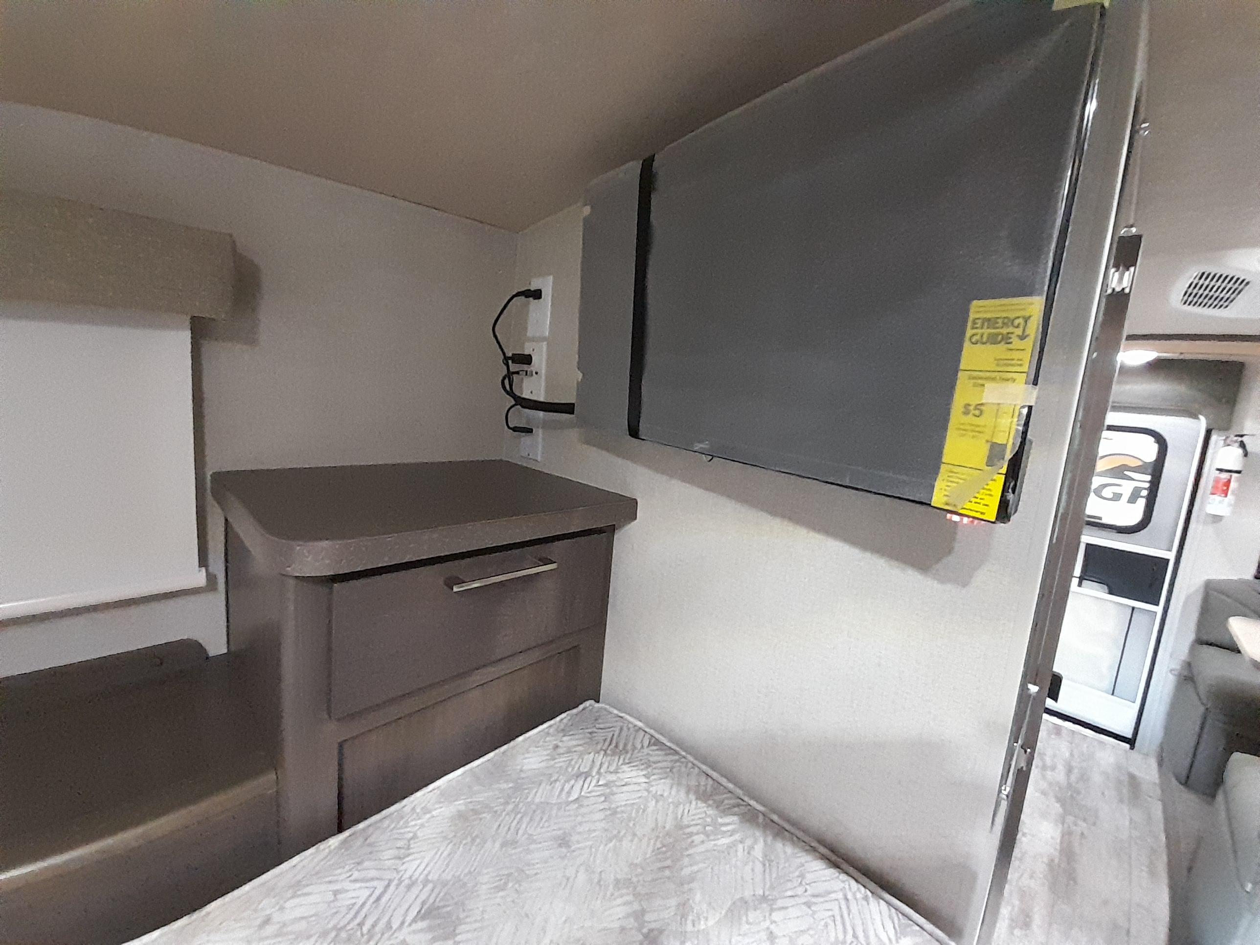 Caravane portée de marque Bigfoot rv à vendre à Lanoraie