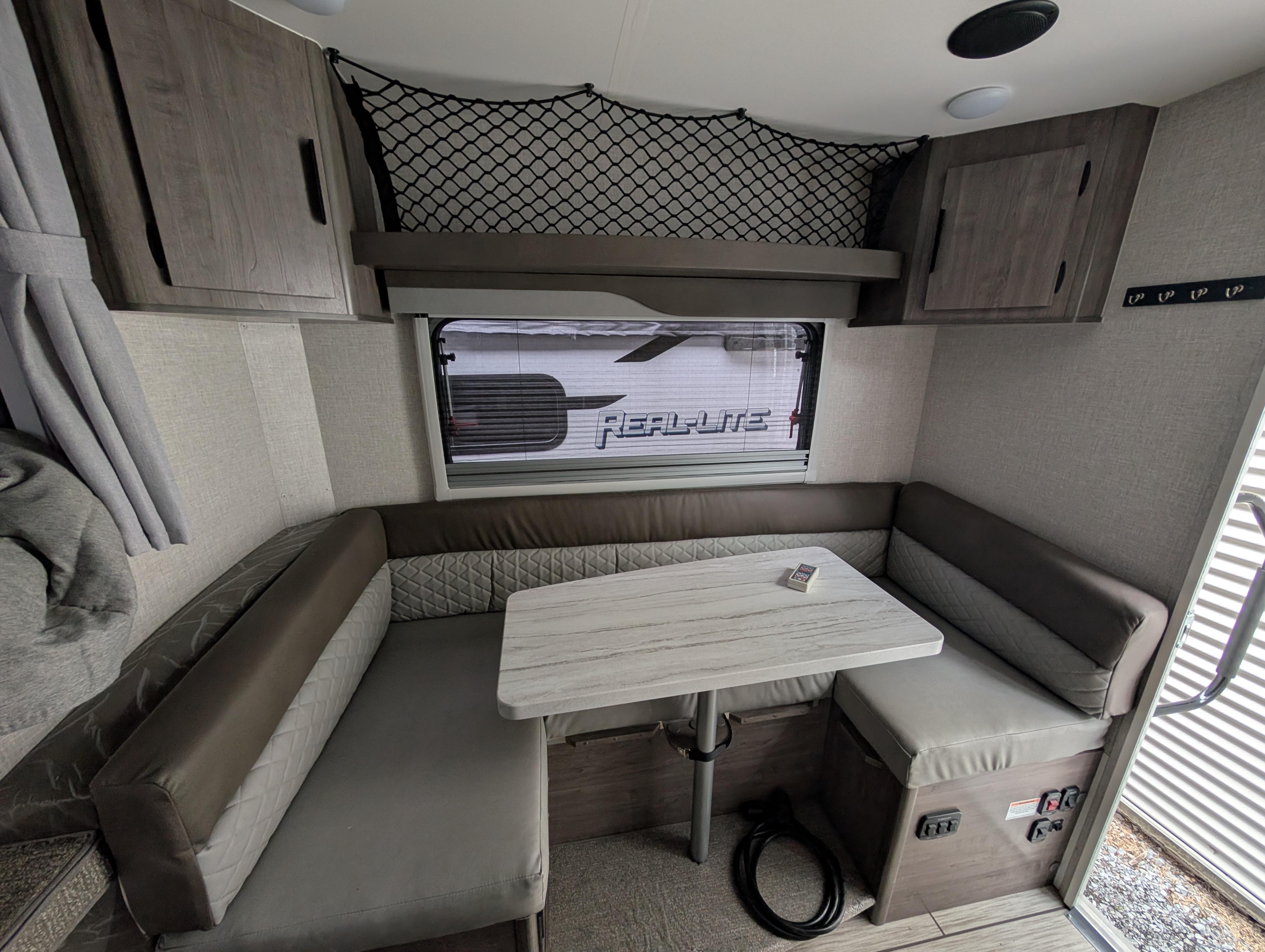 Caravane portée de marque Lance camper à vendre à Lanoraie