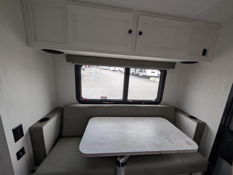 Caravane portée de marque Palomino à vendre à Lanoraie