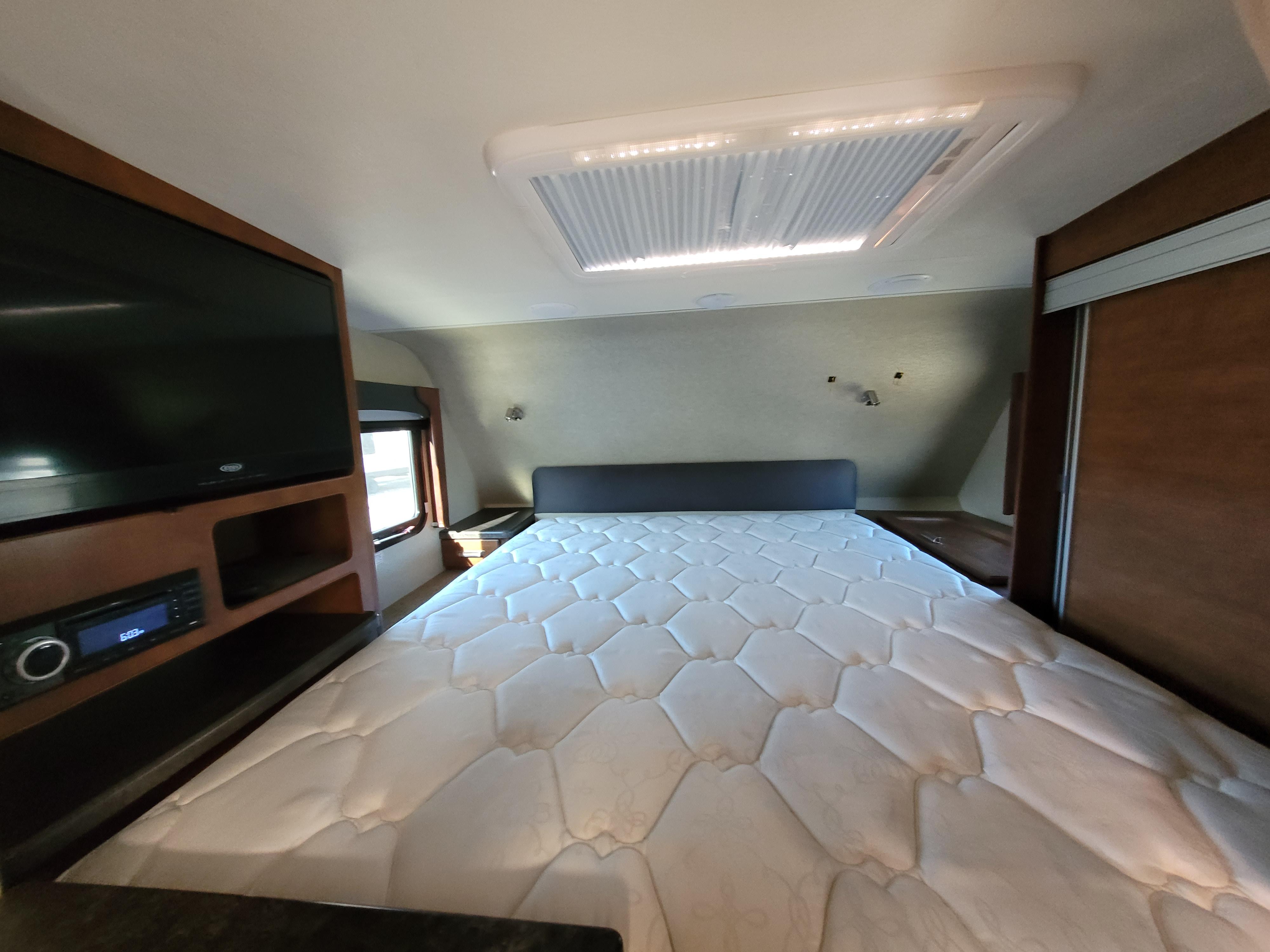 Caravane portée de marque Lance camper à vendre à Lanoraie
