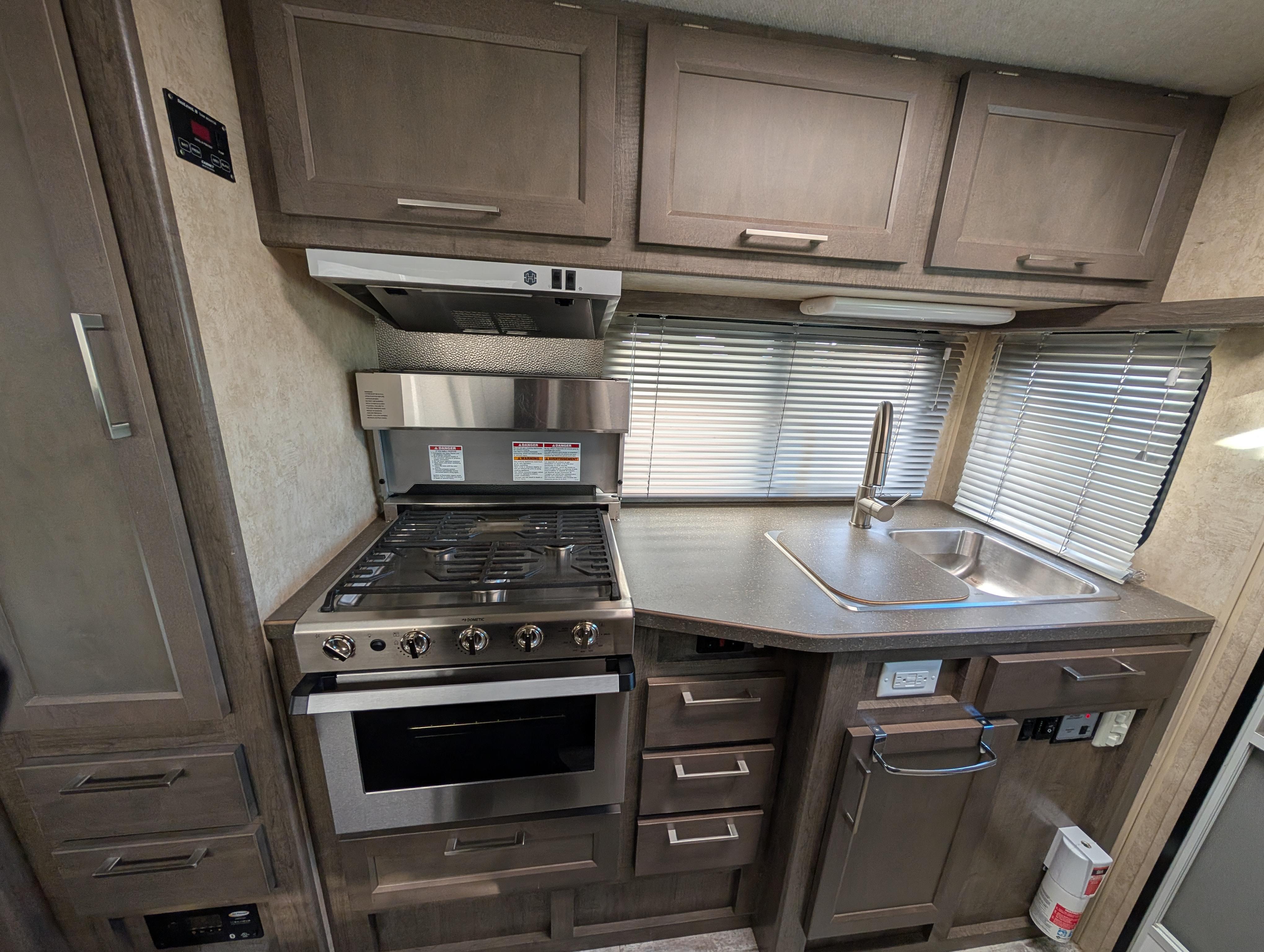 Caravane portée de marque Bigfoot rv à vendre à Lanoraie