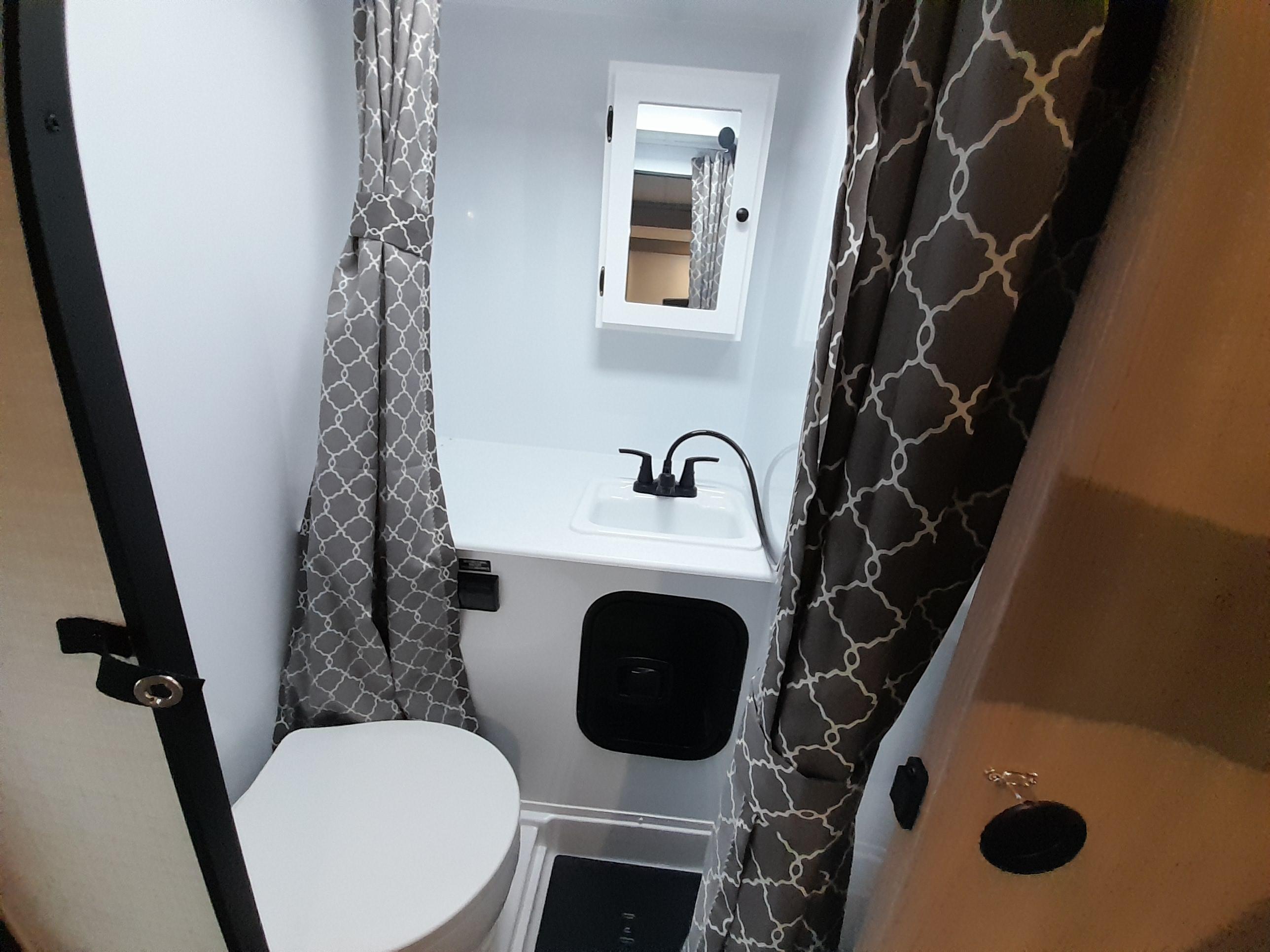 Adventurer Campeur for sale in Lanoraie