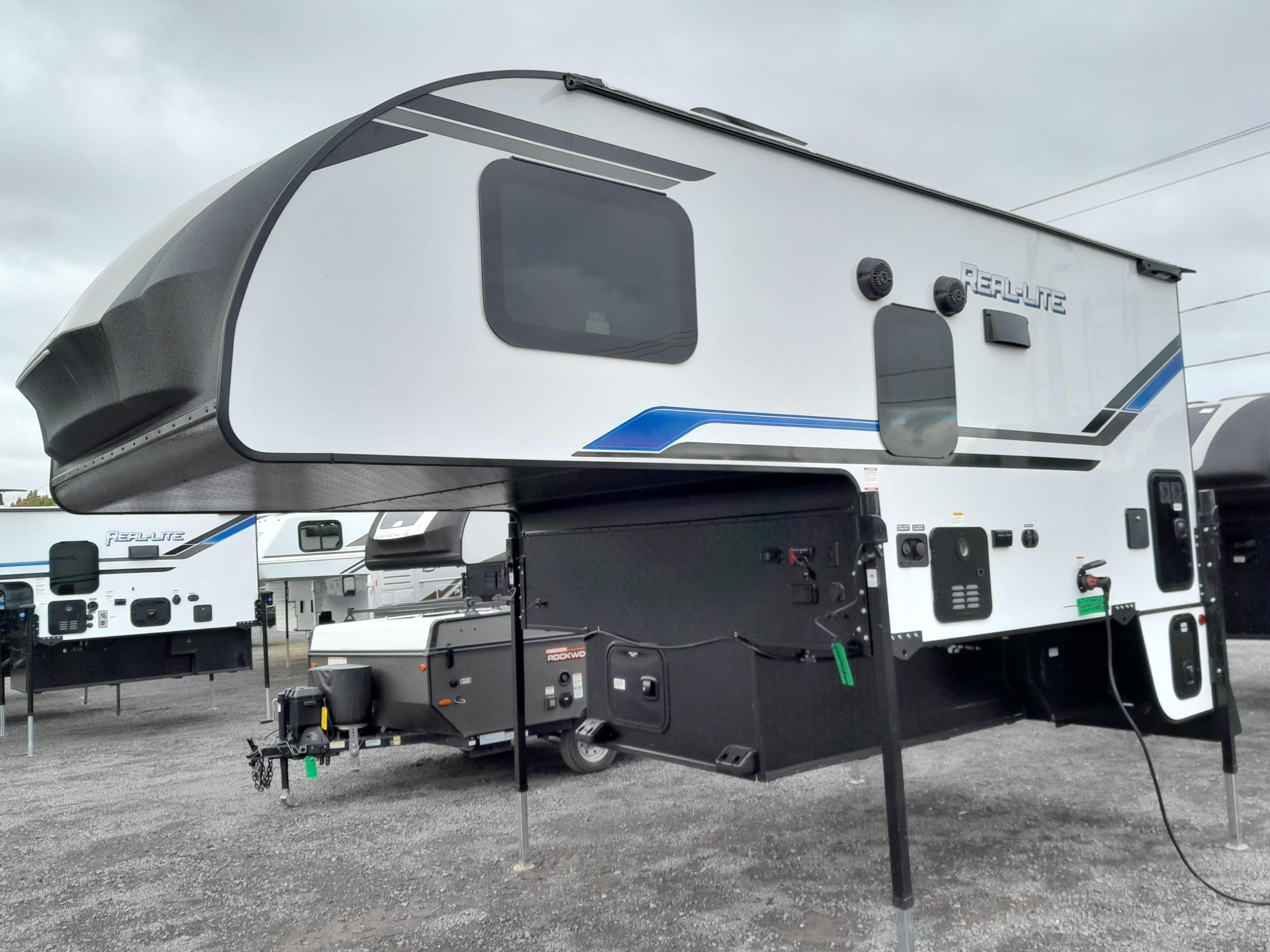 Adventurer Campeur for sale in Lanoraie