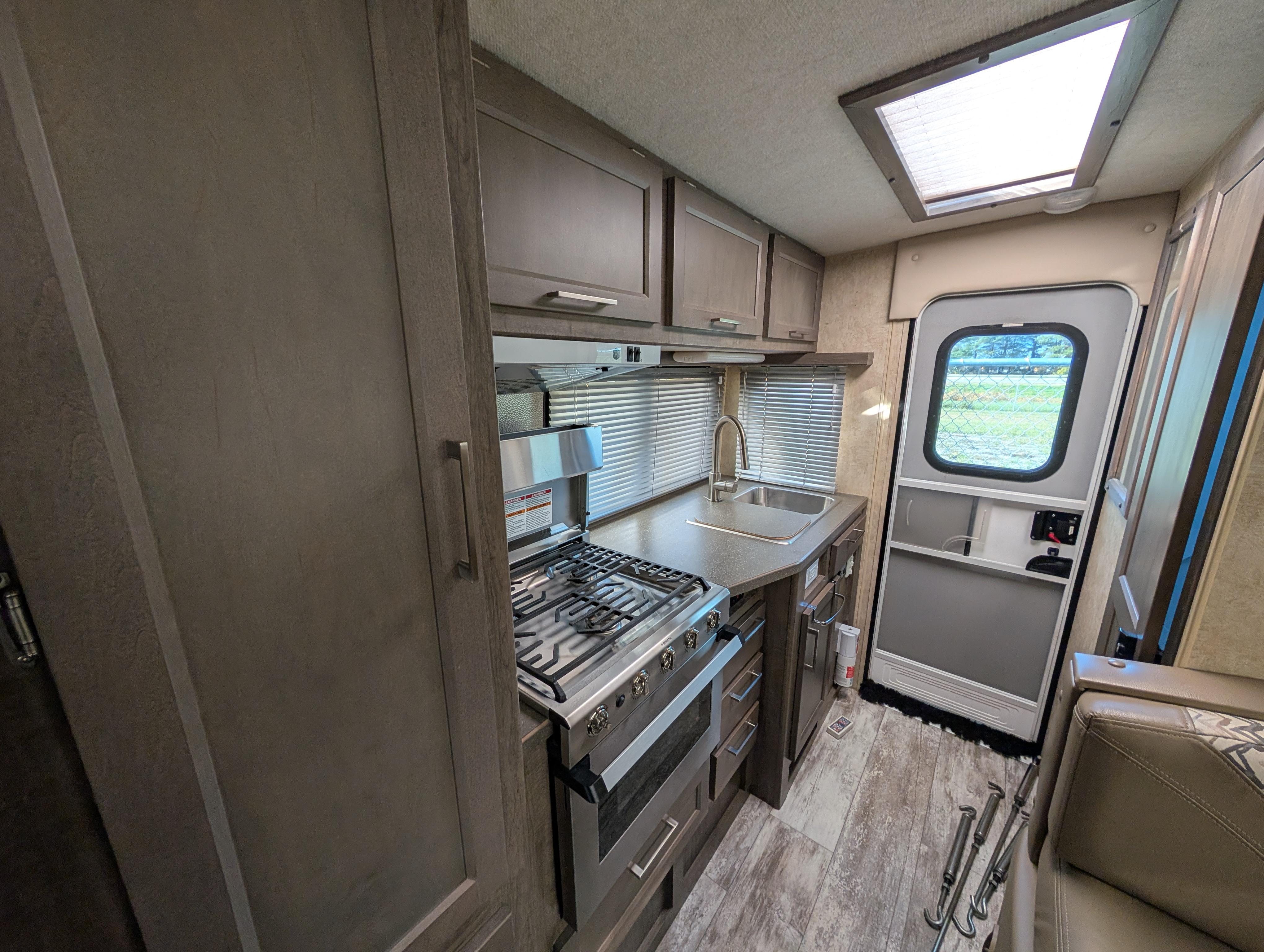 Caravane portée de marque Bigfoot rv à vendre à Lanoraie