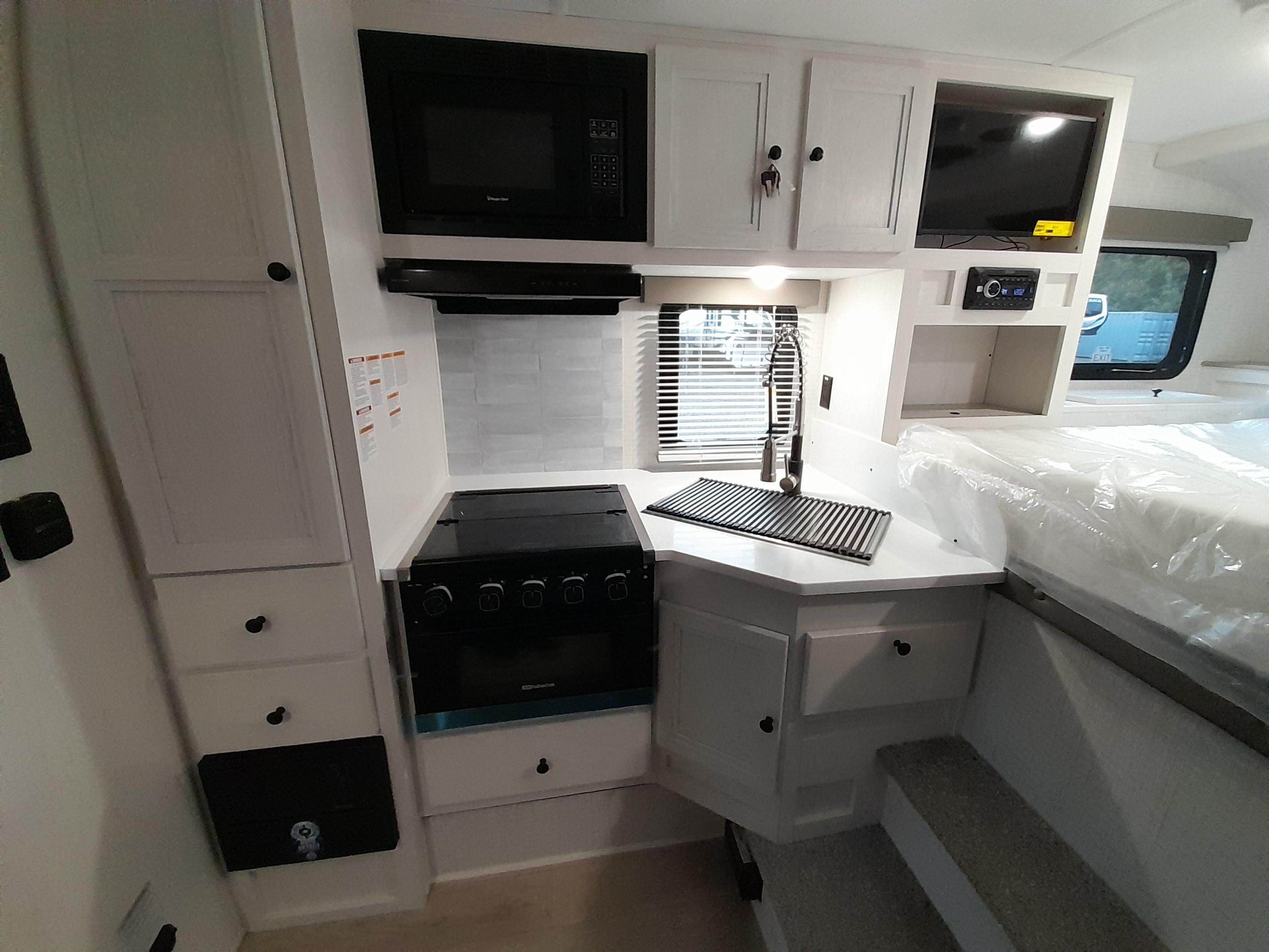 Adventurer Campeur for sale in Lanoraie