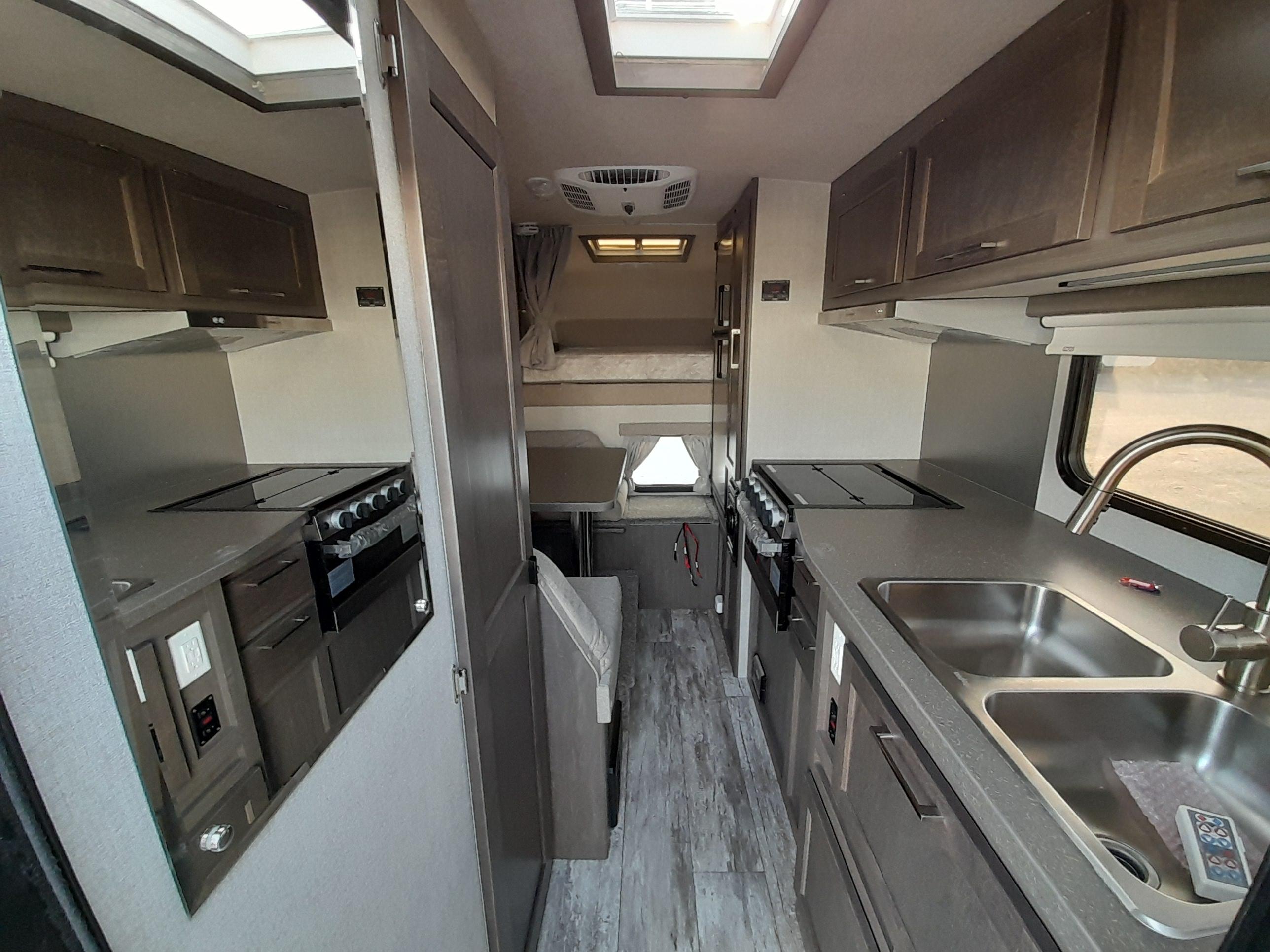 Travel lite Campeur for sale in Lanoraie