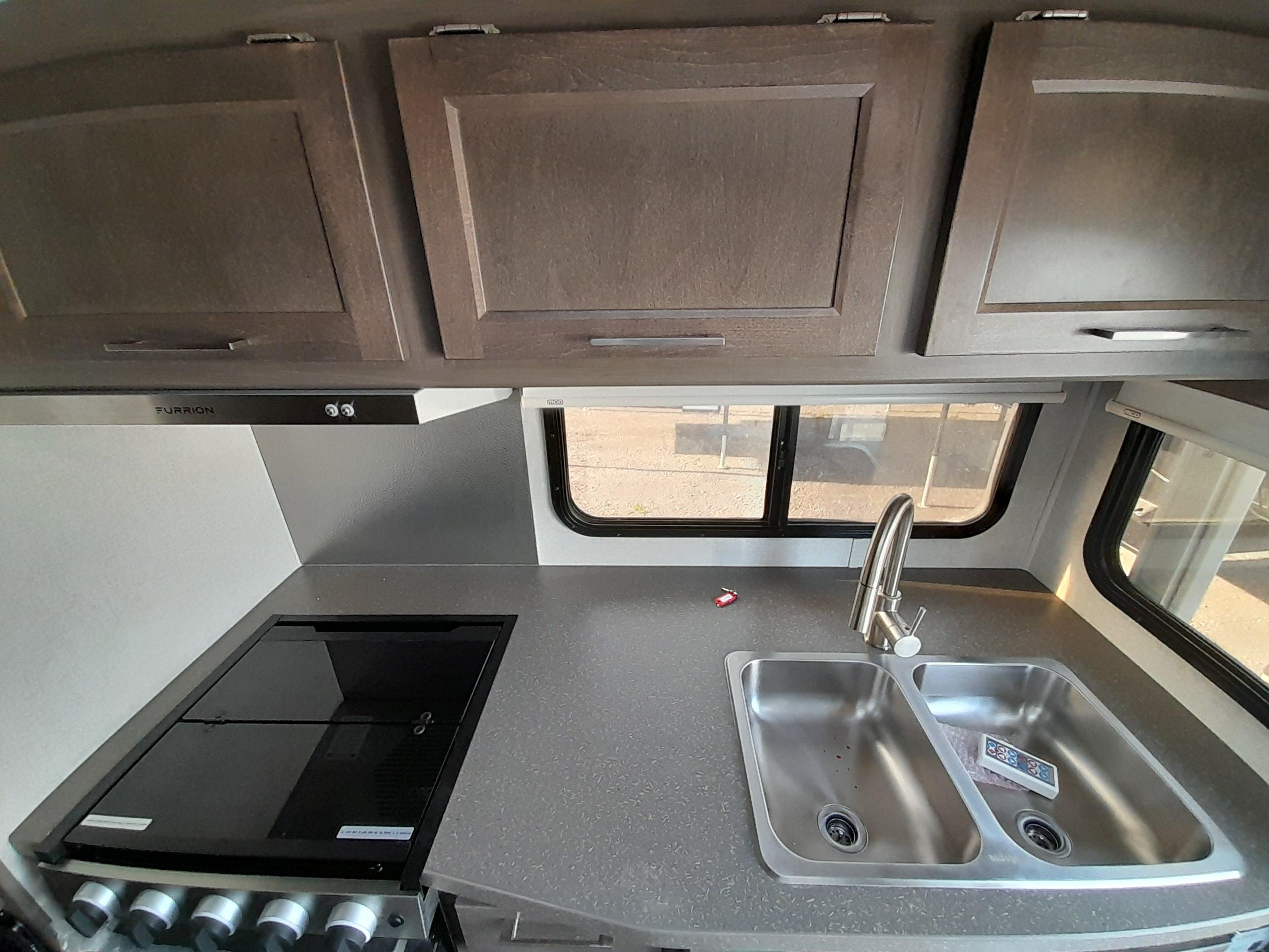 Travel lite Campeur for sale in Lanoraie