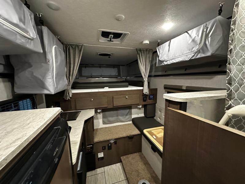 Travel lite Campeur for sale in Lanoraie