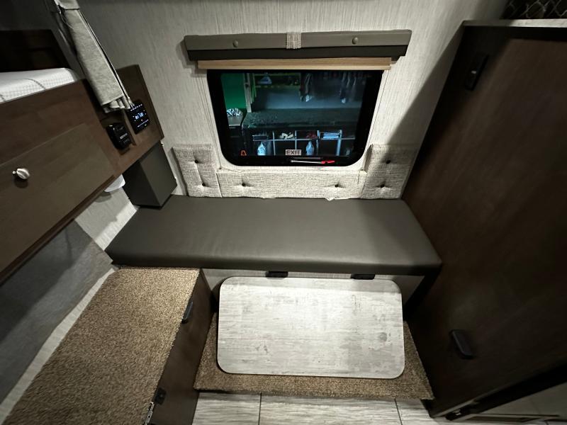 Travel lite Campeur for sale in Lanoraie