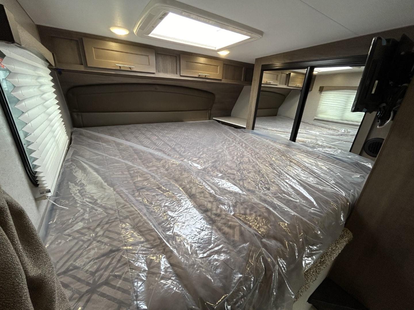 Caravane portée de marque Adventurer à vendre à Lanoraie